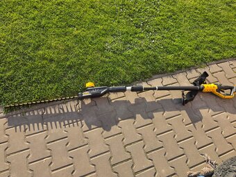 Prodám aku plotostřih DeWALT - 3