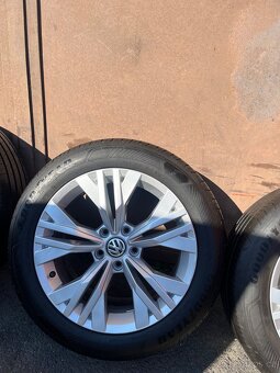 ALU kola+letni pneu org VW 215/55 17’ - 3