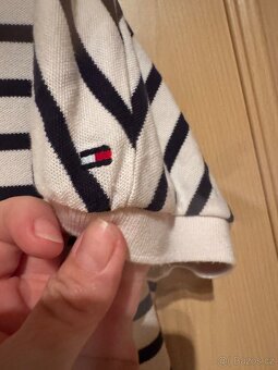 Šaty tommy hilfiger s proužek - 3