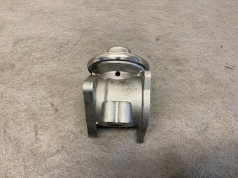 VW, ŠKODA 1.9TDI 77KW BKC - EGR VENTIL 038 131 501 AN - 3
