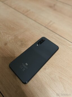 Xiaomi Mi9 SE - 3