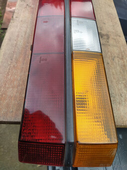 Zadní lampy na VW Golf 1. - velmi zachovalé,nepopraskané - 3