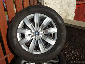Kodiaq + Tigan - zánovní zimní sada kol 17" 5x112 ET38 - 3