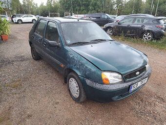 FORD FIESTA 1,3i - 3