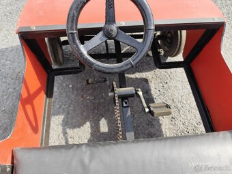 Šlapací auto - 3