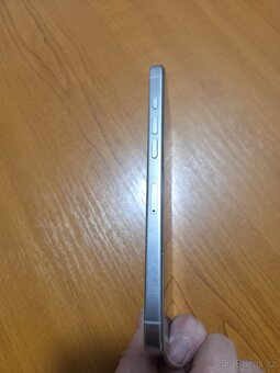 Apple iPhone 16 Pro Max, bílý Titan, zánovní - 3