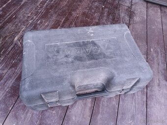 Sada ruční nářadí spolu s kufrem.Cena za celou sadu. - 3