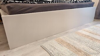 MANZELSKA POSTEL, STOLKY - 3