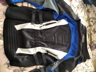 Motorkářská bunda a boty - 3