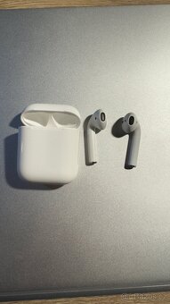 AirPods - 3