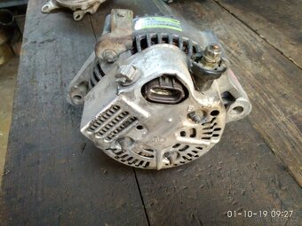 Toyota RAV4 SX10 2.0i-alternátor - 3