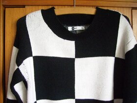 NOVÝ dámský černobílý svetřík - 3