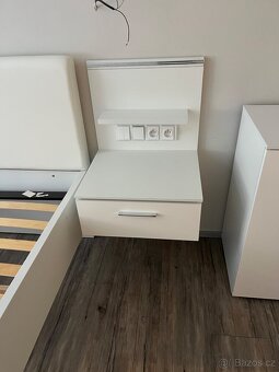 Postel 180cm + 2 noční stolky - 3