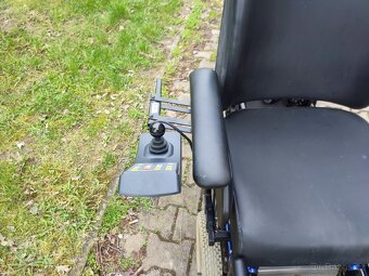 Elektrický invalidní vozík - 3