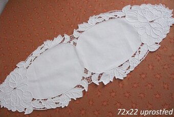 Prodám ručně vyšívané a háčkované dečky - 3