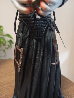 Hellraiser Mezco 1/6 - 3