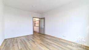 Pronájem zrekonstruovaného bytu 1+kk, 27 m², Uherské Hradišt - 3