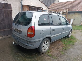 Opel Zafira A - 3