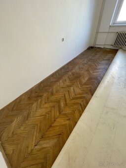 Masivní dubové parkety před renovací za odvoz - 3