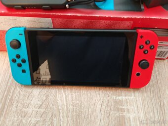 Nintendo Switch (krabice) - 3