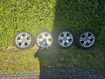 Prodám 4 originální alu kola 225/45 R17 na Volvo S60, V70. - 3