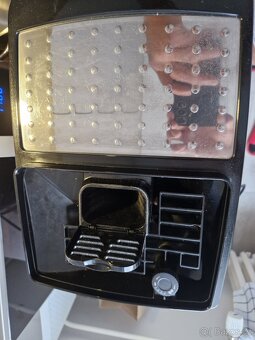 Prodám kávovar DeLonghi Magnifica S - 3