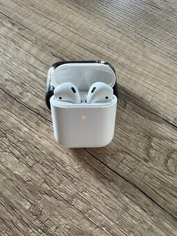 Apple AirPods 2 2019 - 3