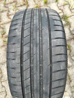 225/45 R17 - 3