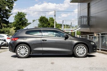 Volkswagen Scirocco 1.4 TSI 160k - 118 kW - 3
