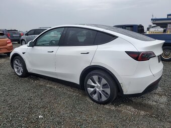 Tesla Model Y 2024 –  SUV s pohonem všech kol - 3