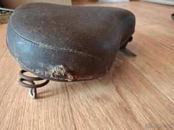 Jawa pérák tandemové sedlo - 3