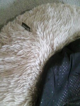 Pelíšek pro psa nebo kočku FLAMINGO + 3x granule zdarma - 3