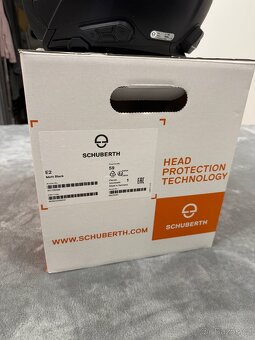 Schuberth E2 matná černa + interkom Schuberth SC2 - 3
