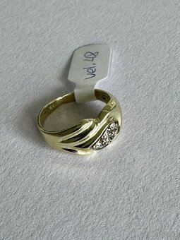 Zlatý prsten 14K, vel. 48, 2,65 g. - 3