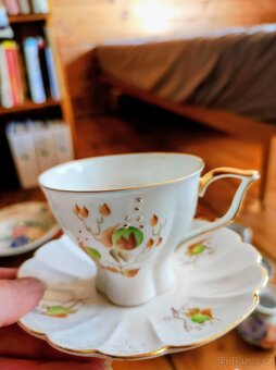 staré šálky s podšálkem - 3