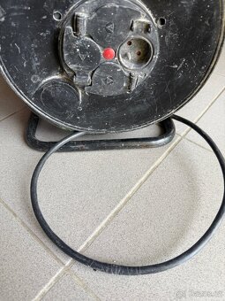 Prodlužovací kabel na bubnu 50m - 3