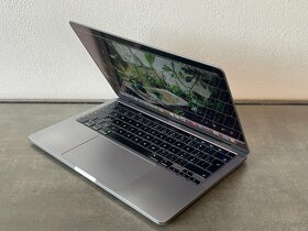 MacBook Pro 13" 2020 SG i5 / 16 / 500 - DPH - 3