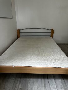 Dřevěná postel - 3