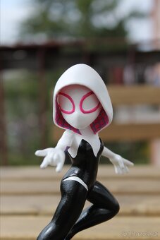Figurka Spider-Gwen - 3