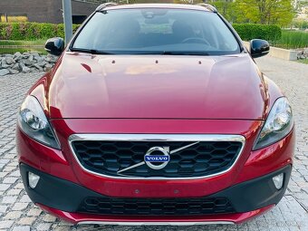 Volvo V40 T4 BENZÍN 132KW MAN KAMERA SERVISKA CROSS COUNTRY - 3