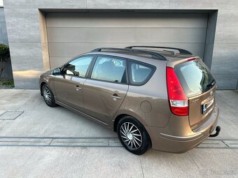 Hyundai i30 1.6i 92kW Rv.2013 1 Majitel Původ CZ - 3