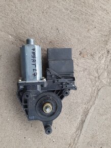 Motor stahovačky VW Passat B5,5 Superb - 3