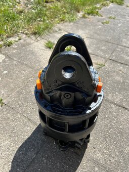 Prodám hydraulickou otoč 360 stupňů - 3