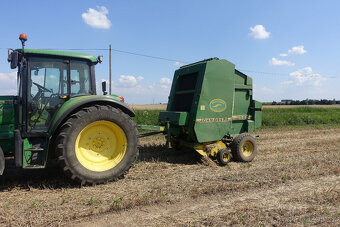 Lis na kulaté balíky John Deer 590 - 3