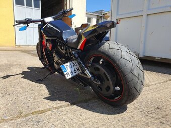 Harley Davidson V-ROD - 3