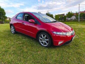 Honda Civic 1,8 Vtec i-shift automat executive - 3