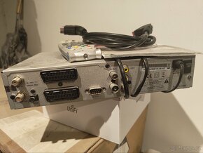 Satelitni prijimac Homecast S3000CR - 3