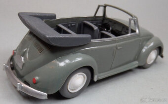 VW BEETLE CABRIO 140 v betonově šedé barvě od WIKINGU - 3