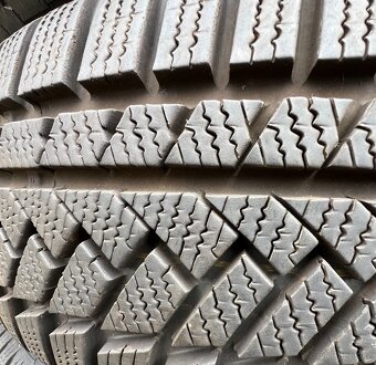 205/55 R17 95V XL zimní pneumatiky Continental (3619) - 3