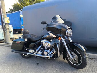 Harley Davidson FLHX Street Glide TOP STAV EU verze - 3